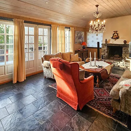 4 Bedroom Beautiful In